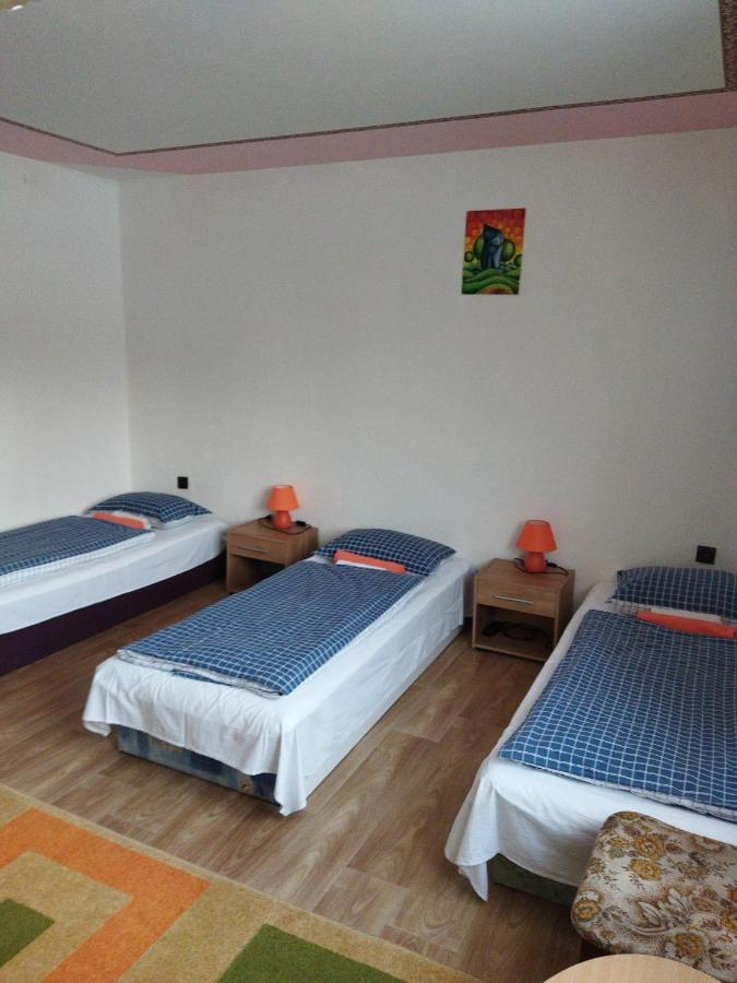 Hotel Lucky Cat Nová Lesná Esterno foto